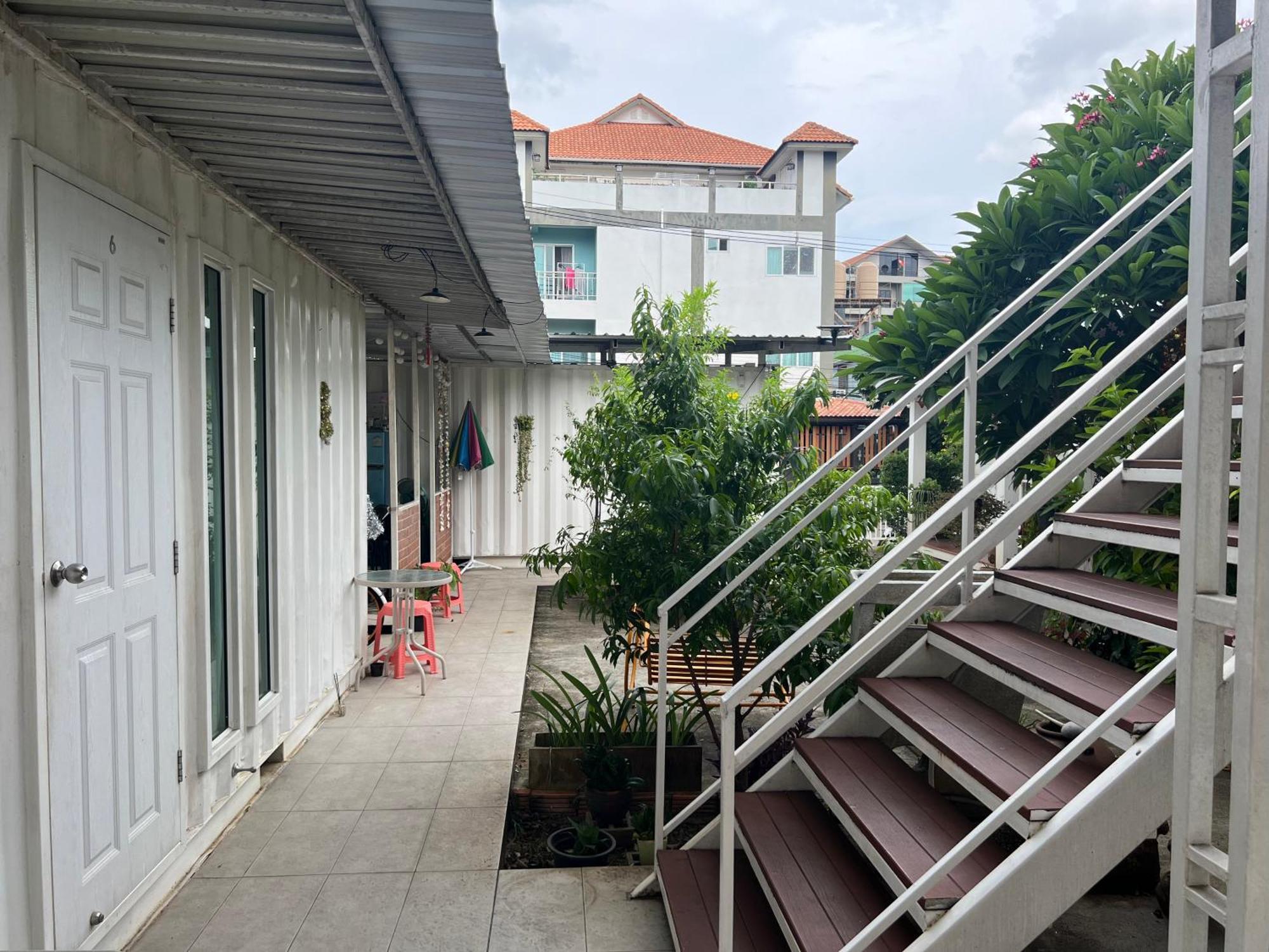 Day Off House Chiang Mai Near Walking Street Apartment Exterior photo